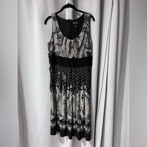 Stylish Black and White Paisley Midi Dress